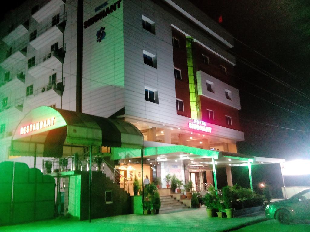 Hotel Siddhant Indore Bagian luar foto